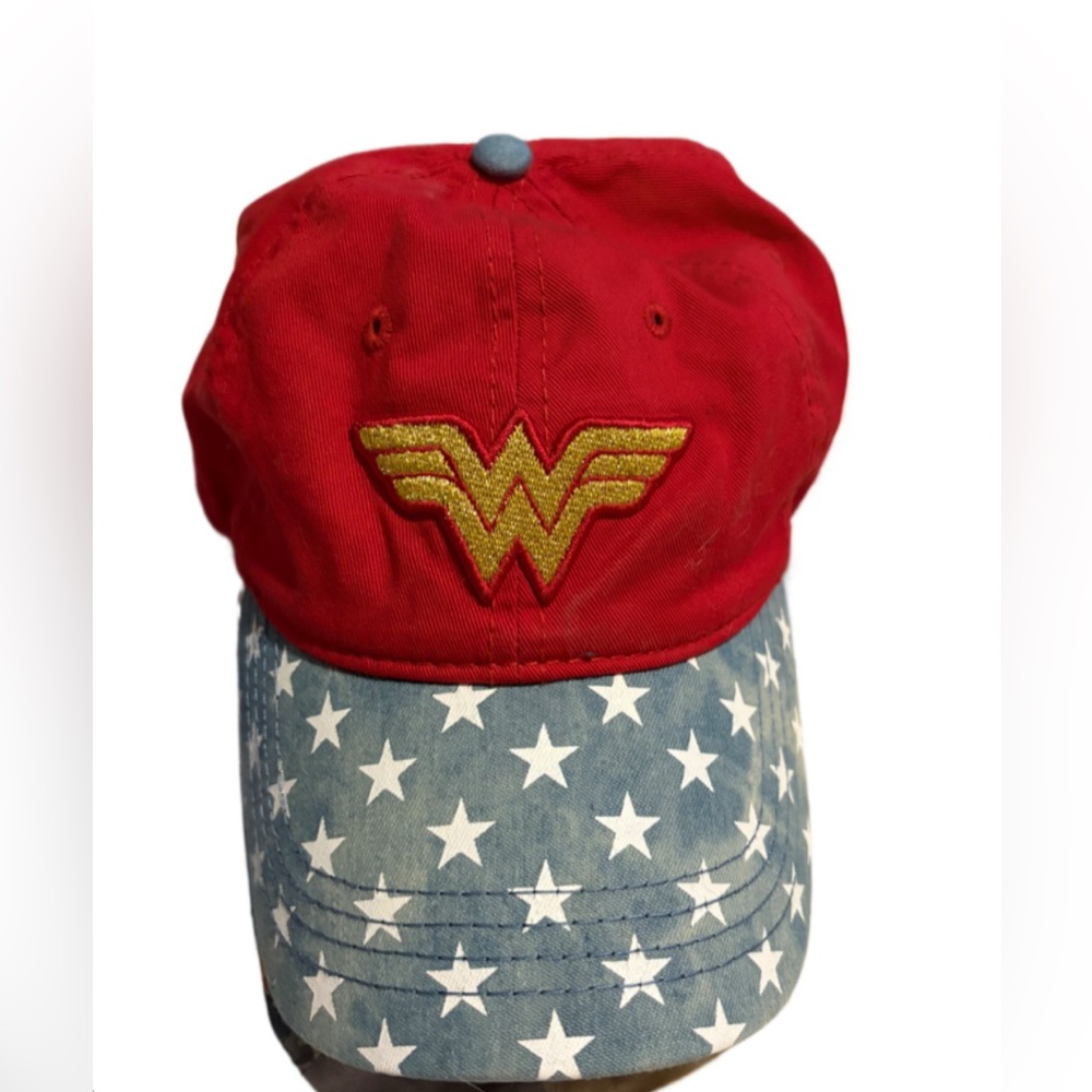 Red and Blue Star Wonder WWF Cap